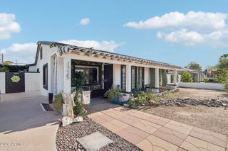 1725 E VERDE Lane, Phoenix, AZ 85016