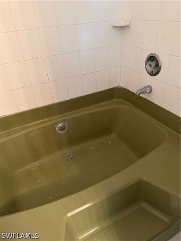 2496 42nd ST SW, Naples, FL 34116