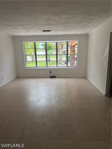2496 42nd ST SW, Naples, FL 34116