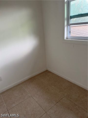 2496 42nd ST SW, Naples, FL 34116