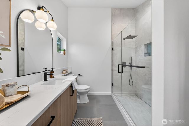 8510 15th Avenue NE, Seattle, WA 98115