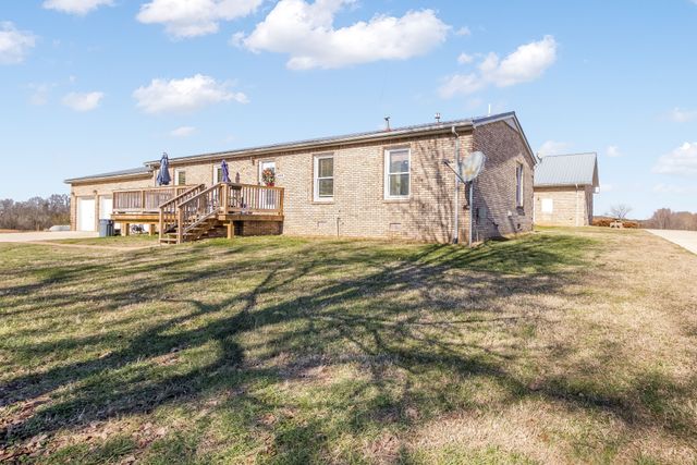 555 Randall Hitchcock Rd, Rock Island, TN 38581