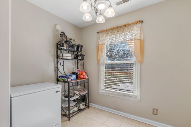 555 Randall Hitchcock Rd, Rock Island, TN 38581