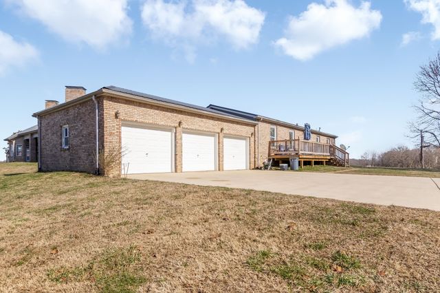 555 Randall Hitchcock Rd, Rock Island, TN 38581