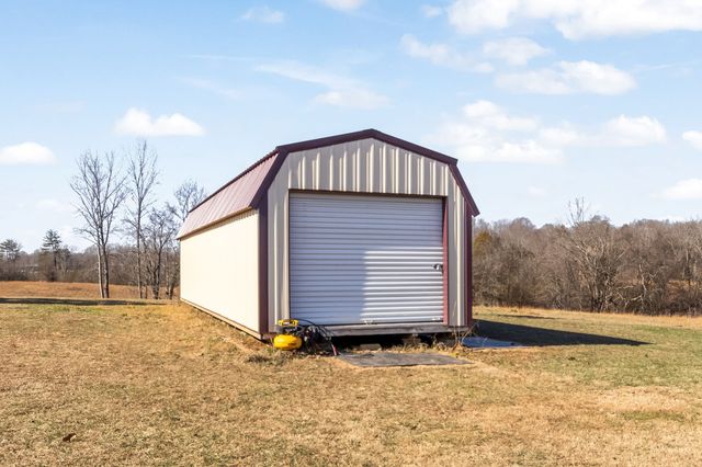 555 Randall Hitchcock Rd, Rock Island, TN 38581