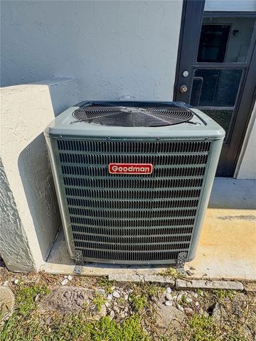 737 VIVIENDA WEST BOULEVARD 26, Venice, FL 34293