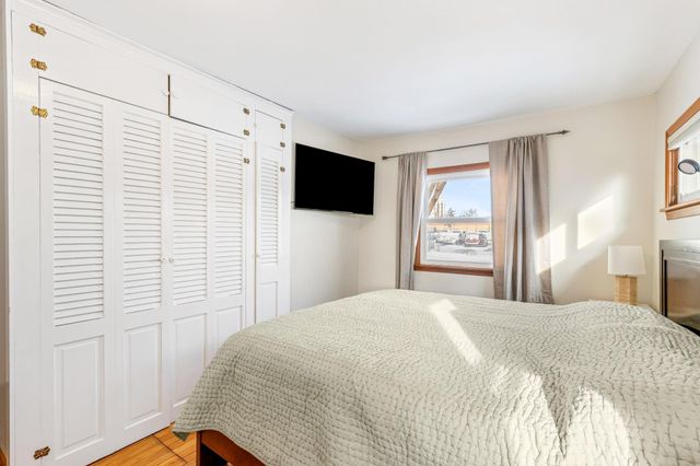 1612 Breda Avenue, Saint Paul, MN 55108