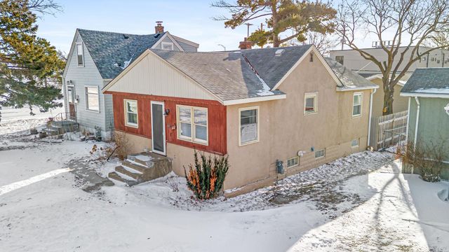 1612 Breda Avenue, Saint Paul, MN 55108