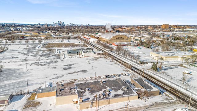 1612 Breda Avenue, Saint Paul, MN 55108