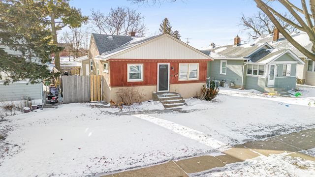 1612 Breda Avenue, Saint Paul, MN 55108