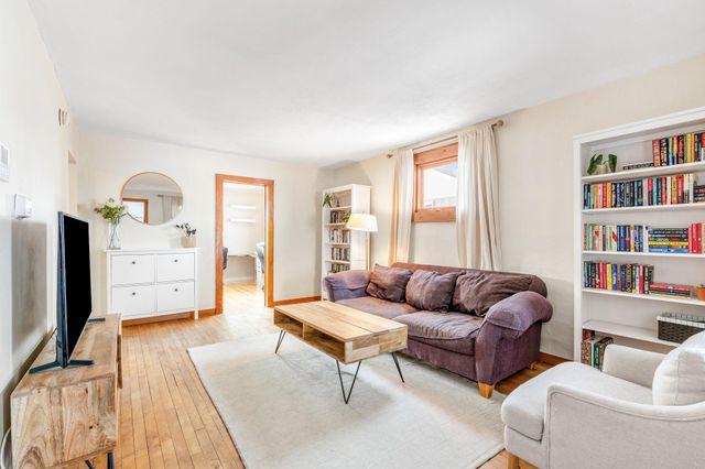 1612 Breda Avenue, Saint Paul, MN 55108