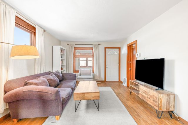 1612 Breda Avenue, Saint Paul, MN 55108