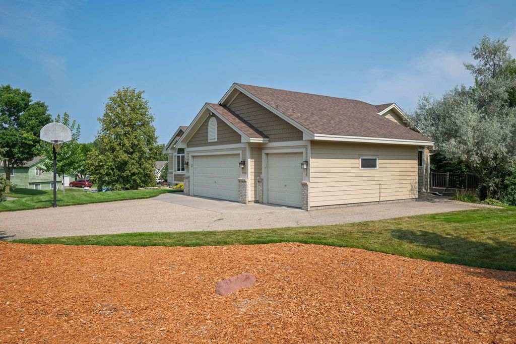 16185 Inglewood Drive, Lakeville, MN 55044 — photo 2