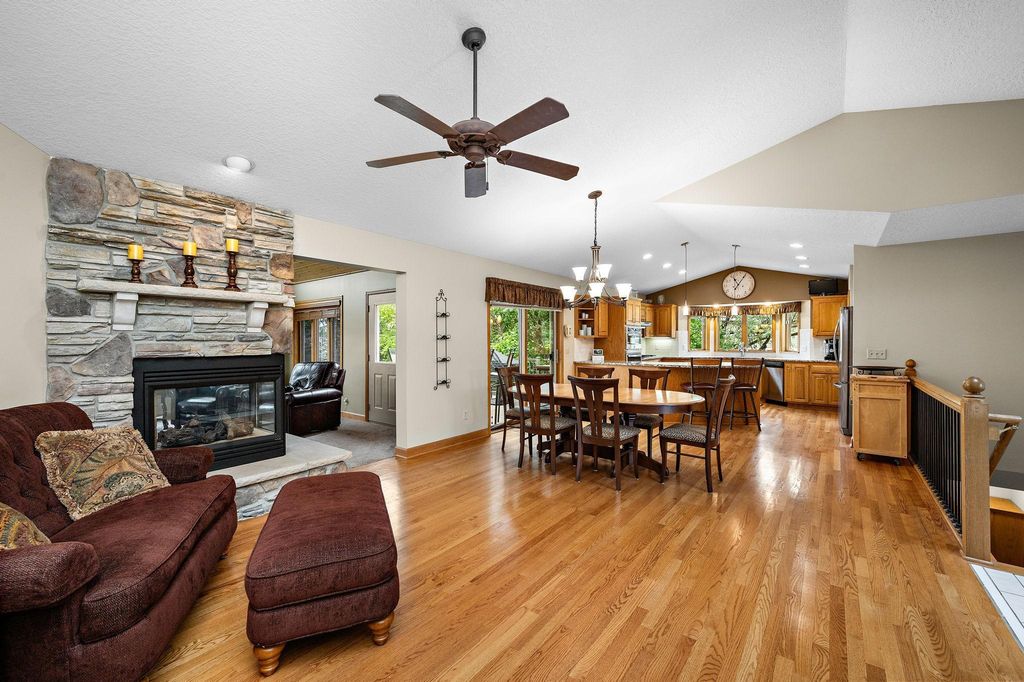 16185 Inglewood Drive, Lakeville, MN 55044 — photo 4