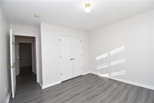 2553 stratford lake Road, Winston-salem, NC 27103