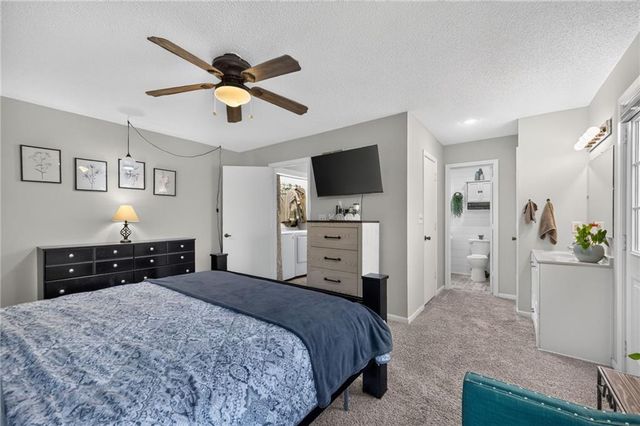 306 Lakeland Drive, Smithville, MO 64089
