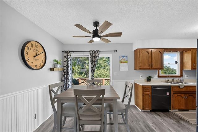 306 Lakeland Drive, Smithville, MO 64089