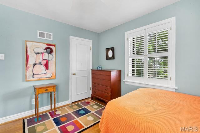 8124 Stratford Drive, Clayton, MO 63105