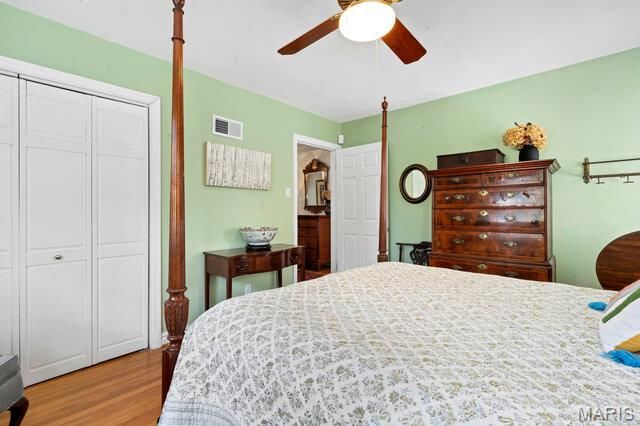8124 Stratford Drive, Clayton, MO 63105