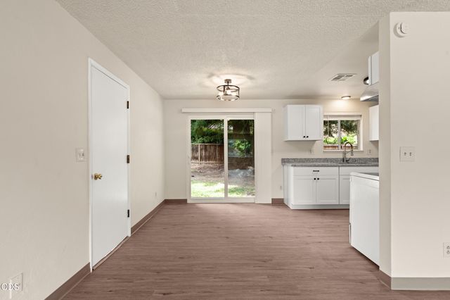 1950 NW Michelle Way, Grants Pass, OR 97526