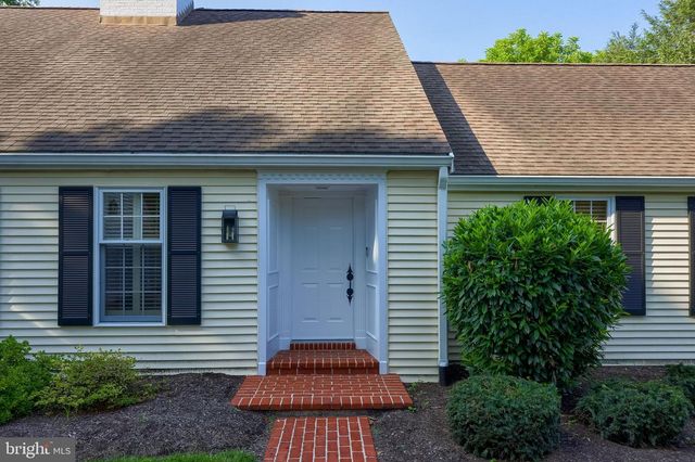 1326 STILLWATER RD, Lancaster, PA 17601