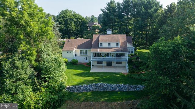 1326 STILLWATER RD, Lancaster, PA 17601