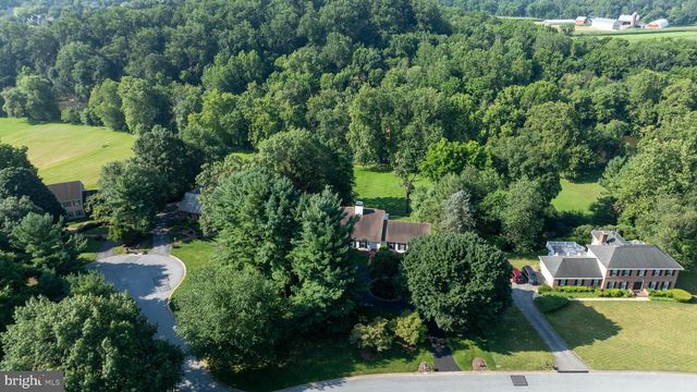 1326 STILLWATER RD, Lancaster, PA 17601