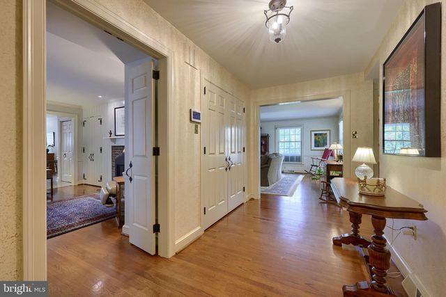 1326 STILLWATER RD, Lancaster, PA 17601