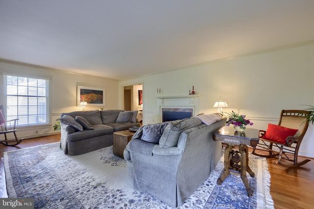 1326 STILLWATER RD, Lancaster, PA 17601