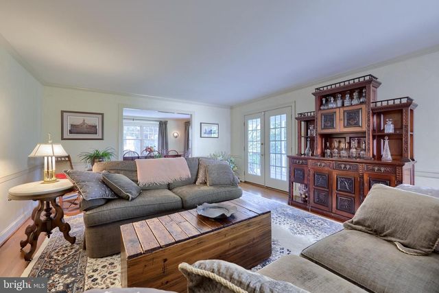 1326 STILLWATER RD, Lancaster, PA 17601