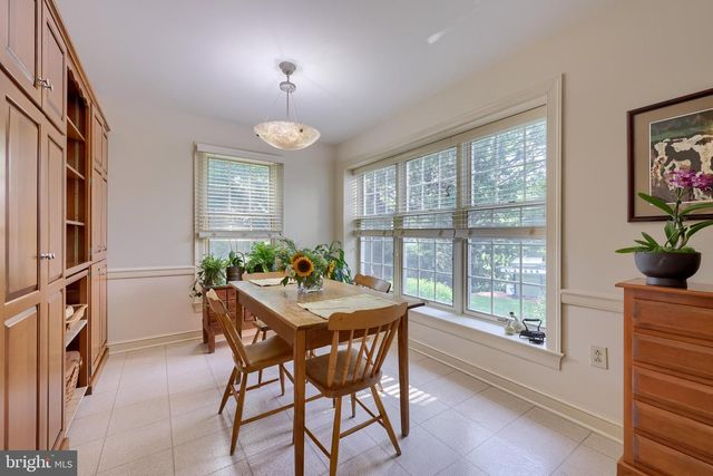 1326 STILLWATER RD, Lancaster, PA 17601