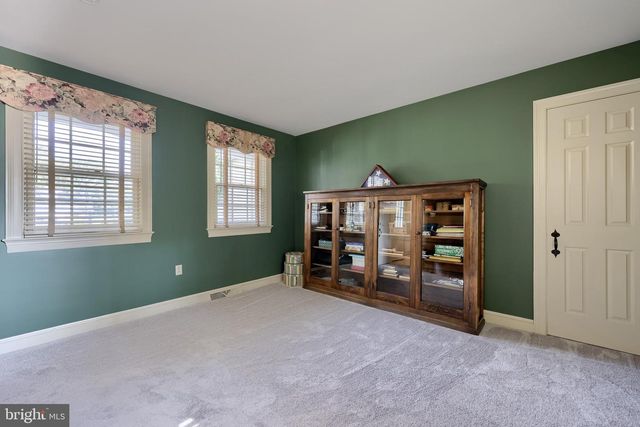 1326 STILLWATER RD, Lancaster, PA 17601