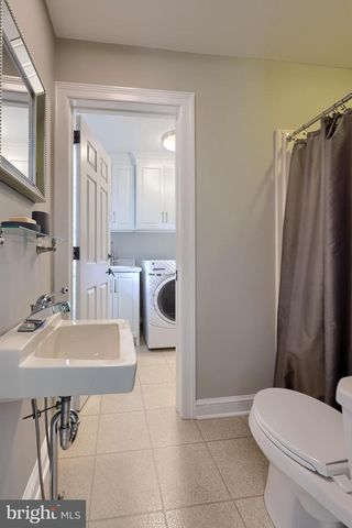 1326 STILLWATER RD, Lancaster, PA 17601