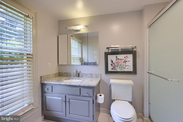 1326 STILLWATER RD, Lancaster, PA 17601