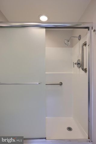 1326 STILLWATER RD, Lancaster, PA 17601