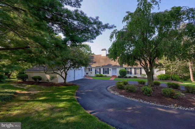 1326 STILLWATER RD, Lancaster, PA 17601