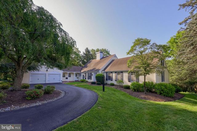 1326 STILLWATER RD, Lancaster, PA 17601