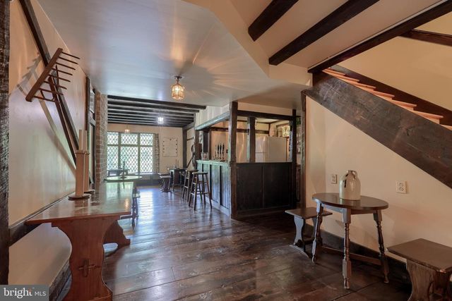 1326 STILLWATER RD, Lancaster, PA 17601