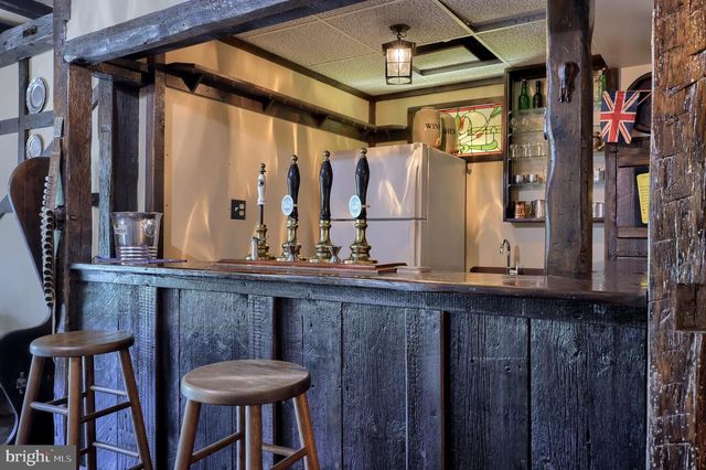 1326 STILLWATER RD, Lancaster, PA 17601