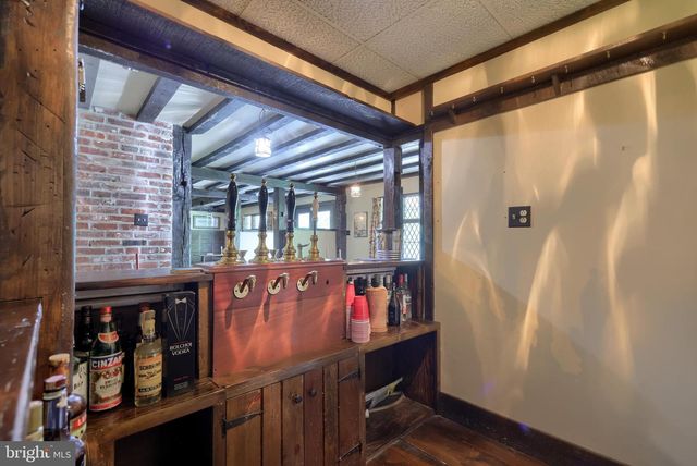 1326 STILLWATER RD, Lancaster, PA 17601