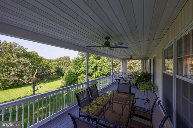 1326 STILLWATER RD, Lancaster, PA 17601