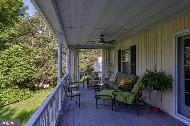 1326 STILLWATER RD, Lancaster, PA 17601