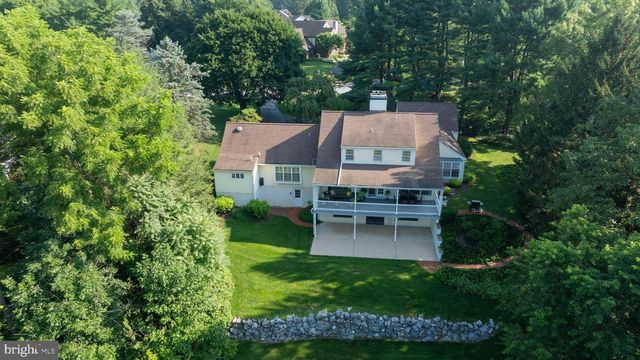 1326 STILLWATER RD, Lancaster, PA 17601