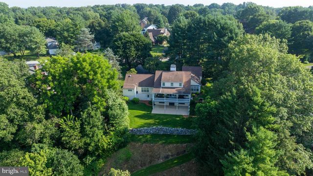 1326 STILLWATER RD, Lancaster, PA 17601