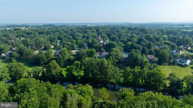 1326 STILLWATER RD, Lancaster, PA 17601