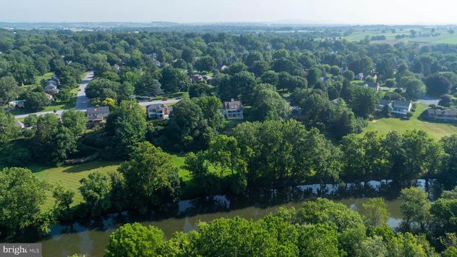 1326 STILLWATER RD, Lancaster, PA 17601