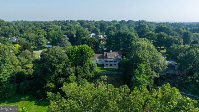 1326 STILLWATER RD, Lancaster, PA 17601