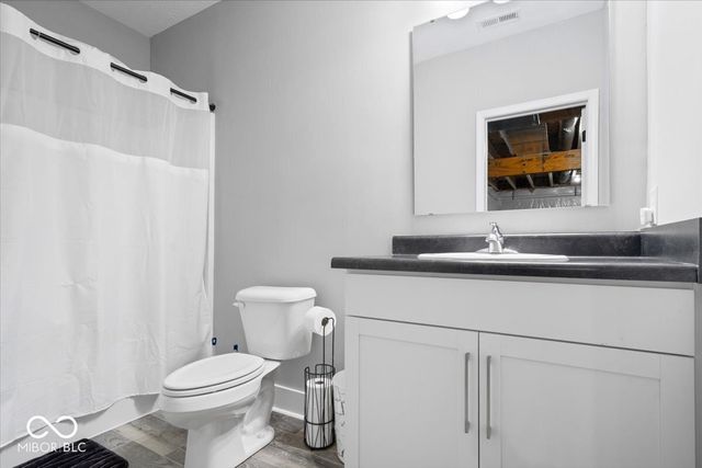 865 W Barouche, Pendleton, IN 46064