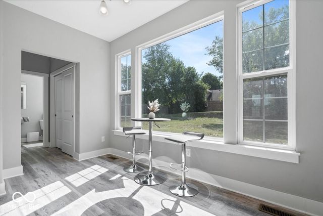 865 W Barouche, Pendleton, IN 46064