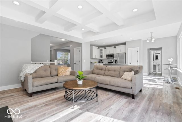 865 W Barouche, Pendleton, IN 46064